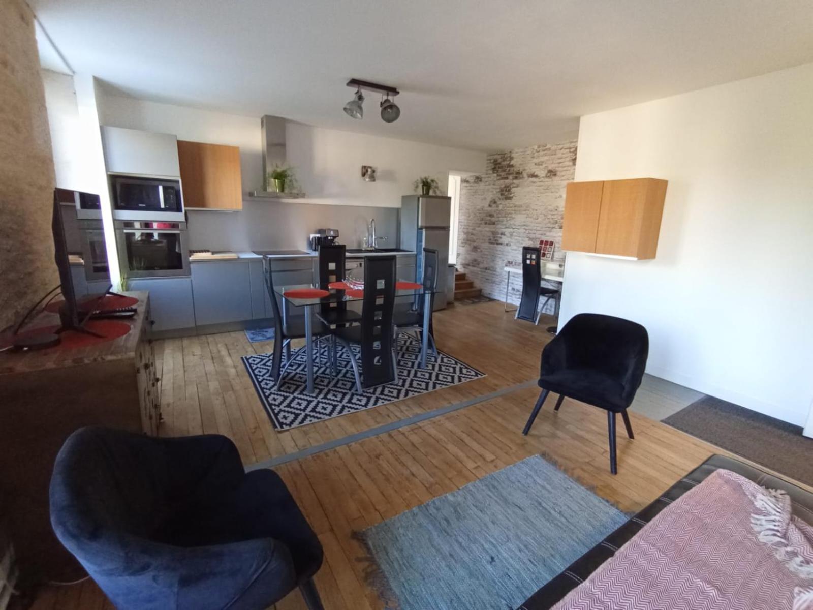 Ferienwohnung Au Bord De L'Eau Coulon Exterior foto